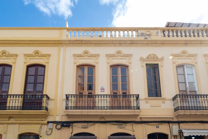 Ático con azotea en Vegueta. Apto para la RIC. photo 0