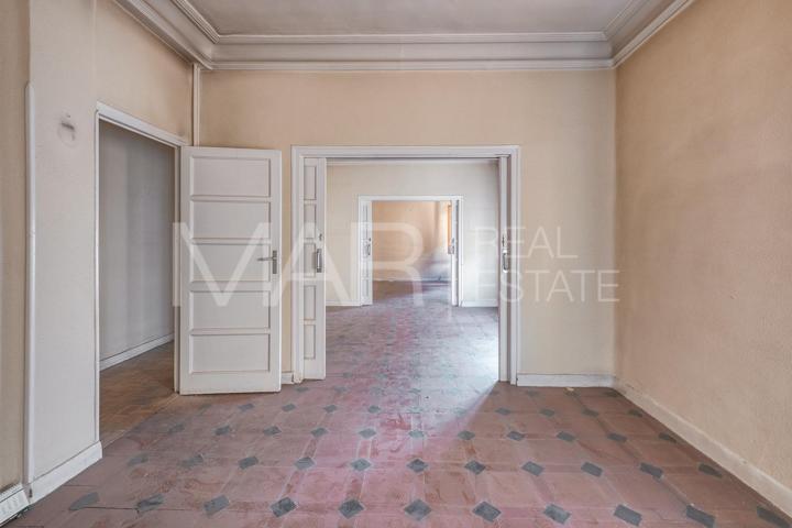 Amplio Piso para Reformar en el Corazón de Ibiza, Madrid photo 0