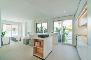 Apartamento Exclusivo en Planta Baja Frente a la Piscina photo 0