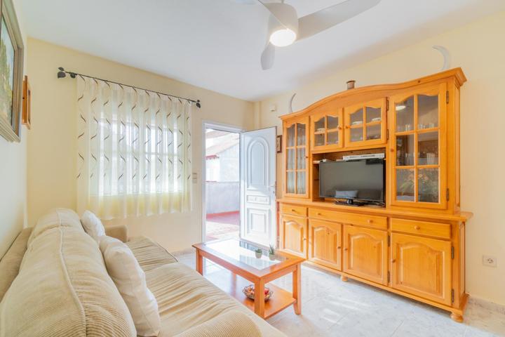 Apartamento en 1ª planta con terraza de 25 m2, solárium y piscina en Playa Flamenca photo 0