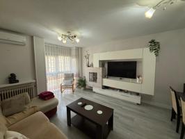 🏡 ¡PISO EN ALQUILER TOTALMENTE REFORMADO Y AMUEBLADO EN CALLE HIGINIO RODRÍGUEZ – 1.300€-MES! photo 0