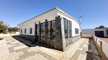 FINCA ECOLÓGICA DE 5 HA CON CASA EN GIBRALEÓN photo 0