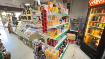 LOCAL COMERCIAL CON PLANTA BAJA Y ENTREPLANTA EN HUELVA photo 0