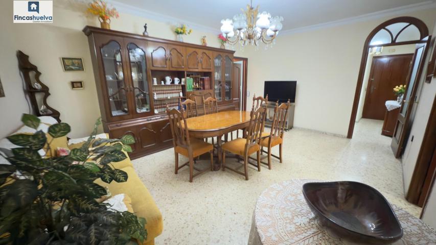 PISO EN EL CENTRO DE HUELVA photo 0