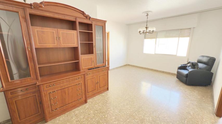 GRAN PISO EN EL CENTRO DE HUELVA photo 0