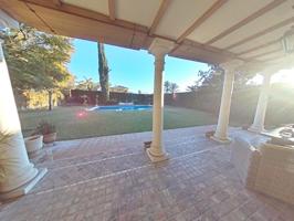 ESPECTACULAR CHALET EN LA ARRUZAFA photo 0