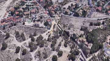 Parcela urbana de 840 m² para uso residencial en Sant Joan d’Alacant photo 0