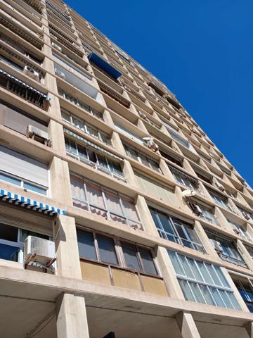 Piso con vistas al mar y acceso directo a la playa en Avenida Villajoyosa photo 0