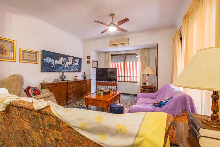 ✨ Amplio piso familiar con gran patio y garaje en La Florida – Alicante ✨ photo 0