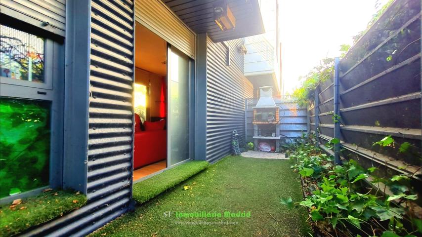 CHALET DE LUJO EN MADRID, ENSANCHE DE VALLECAS, DOS PLANTAS, AL LADO DEL METRO photo 0