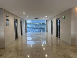 Oficina en Edificio Domo Center, Bormujos photo 0