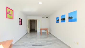 Se vende vivienda de cuatro dormitorios y dos baños en pleno centro de Torremolinos photo 0