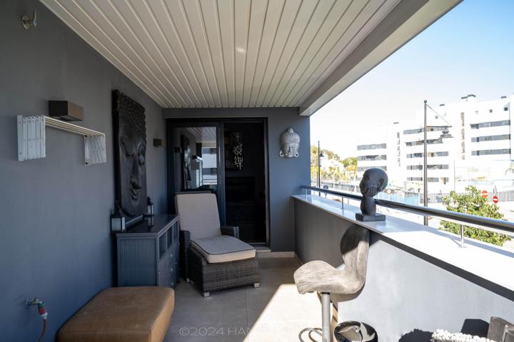 ¡Vive la Costa del Sol a lo grande! Tu nuevo hogar en Los Álamos, Torremolinos photo 0