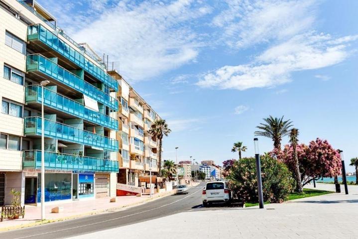 No hay lugar más cerca del mar que este piso! photo 0