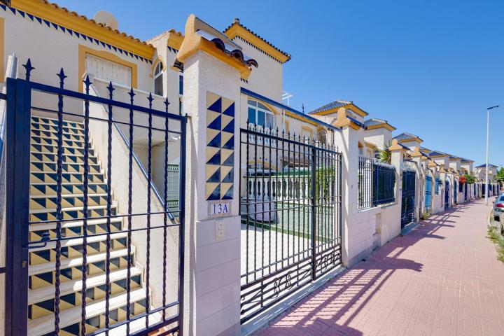 Casa De Campo En venta en Centro, Torrevieja photo 0