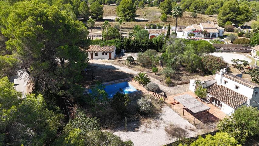 Complejo residencial con encanto en Xabia, ideal para negocios o familias. photo 0