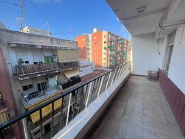 Espacioso piso en Gandia, Valencia, ideal para familias. photo 0