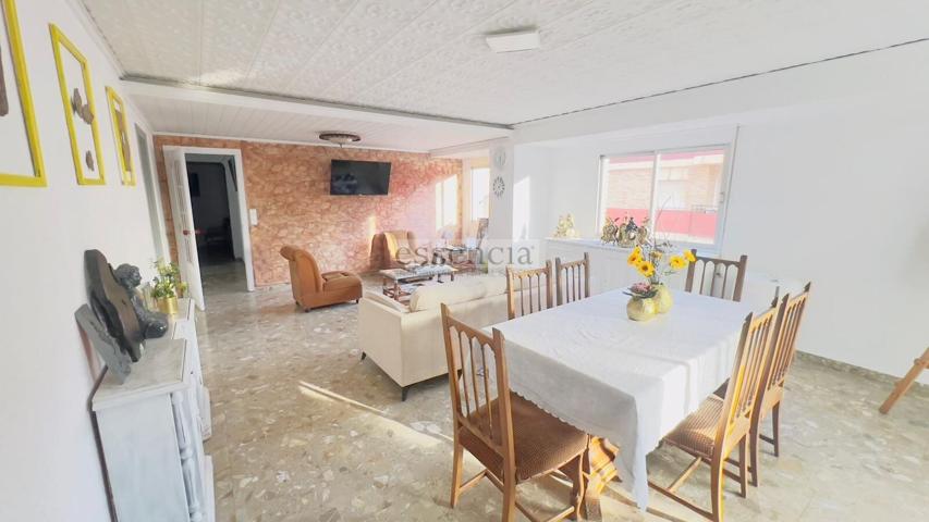 🔑 ¡AMPLIO PISO EN VENTA EN CALLE ABAD SOLÁ! photo 0