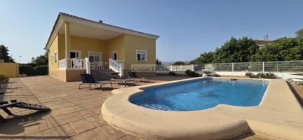 Villa en Oliva photo 0