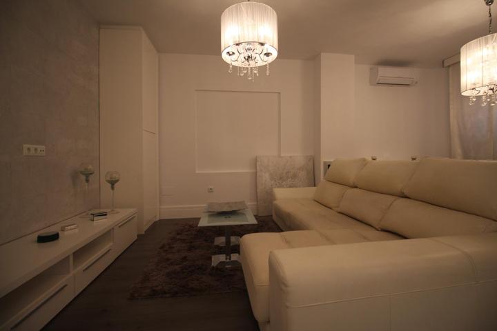 Casa unifamiliar exclusiva en alquiler en el centro de Mérida photo 0