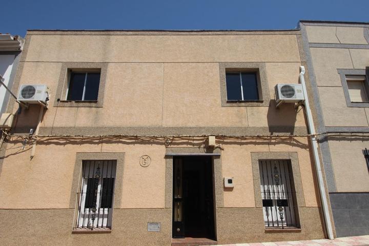 Estupenda casa para entrar a vivir photo 0