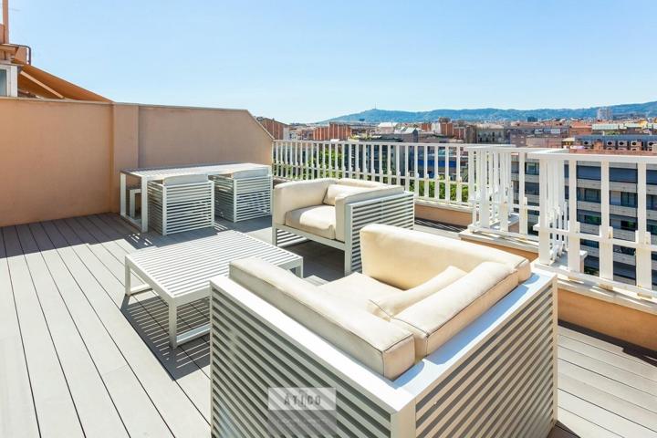 ESPECTACULAR ATICO EN AV. ROMA photo 0