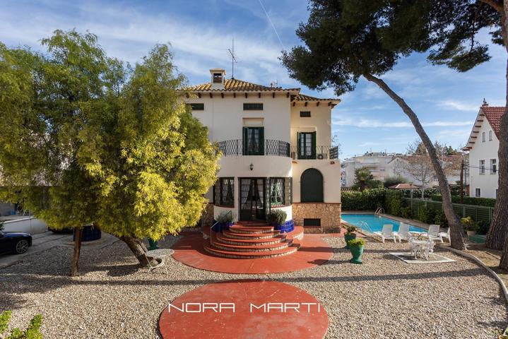 CASA HISTÓRICA DE 1926 EN EL CORAZÓN DE SITGES photo 0