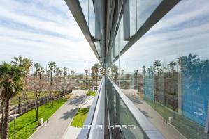 Piso de 4 habitaciones en venta en la Illa del Mar de Diagonal Mar, Barcelona photo 0