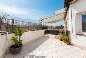 ATICO CON TERRAZA SOLEADO EN CALLE MUY TRANQUILA photo 0