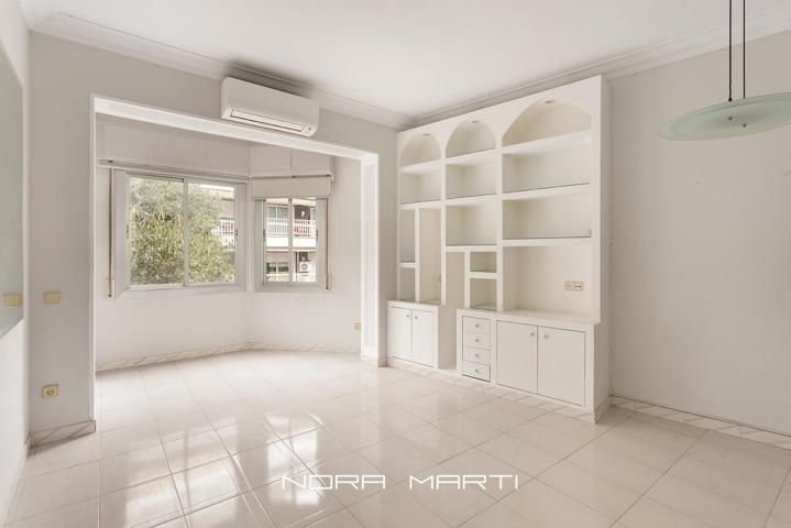 PISO EN COMTE BORRELL ZONA PEATONAL photo 0