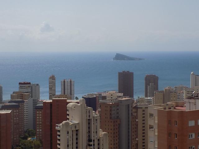 Piso Benidorm en edificio exclusivo con garaje y trastero photo 0