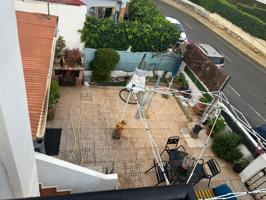 Apartamento en 1º planta de bungalow con super terraza photo 0