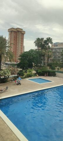 Apartamento luminoso a 200m de la playa con parking comunitario y piscina photo 0