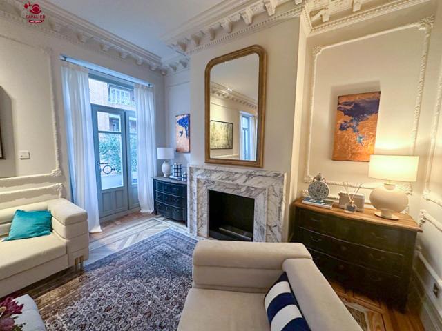 Magnifico y excepcional piso de 510m2 con 4 suites y 2 salones. Completamente reformado. photo 0