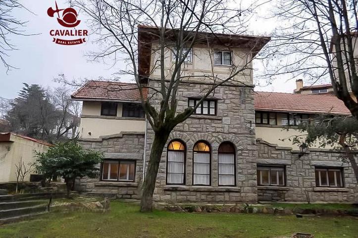 Espectacular inmueble histórico de 3.668m2 construido en 1910 en parcela de 4.992m2. photo 0