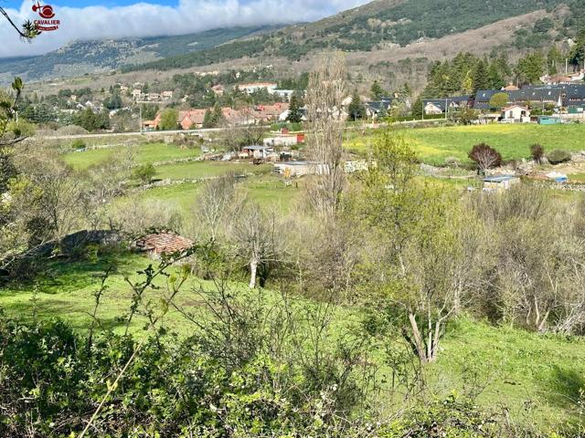 Terreno de 5.230 m2 PARA OBRA NUEVA 3 CHALETS UNIFAMILIARES en 1.630m2 urbano y 3.600m2 de rustico photo 0