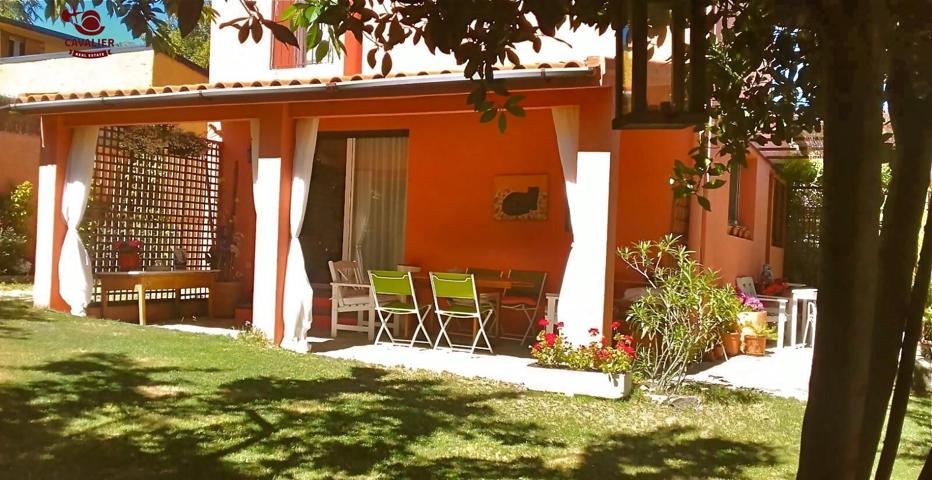 Precioso chalet independiente de 146m2 con 3 dormitorios y 2 baños sobre una bonita y luminosa parcela ajardinada de 428m2 photo 0
