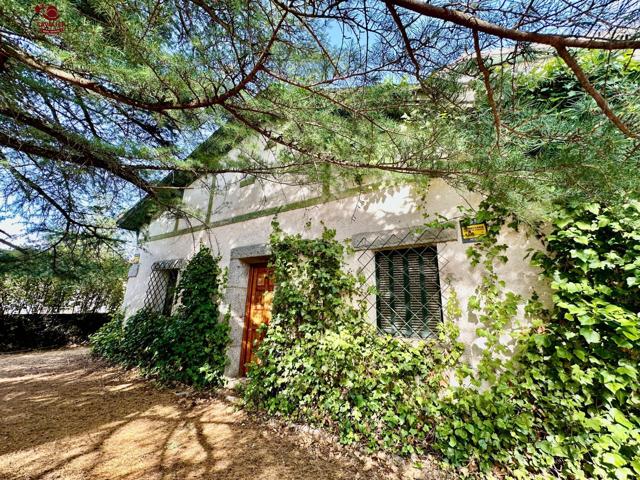 Precioso chalet de principios del siglo XX de 248m2 con mucho encanto construido sobre una agradable parcela ajardinada de 622m2. photo 0