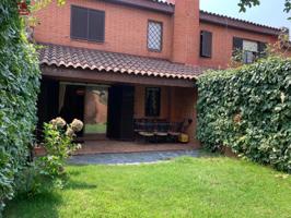 ALQUILER DE LARGA DURACION. ESTUPENDO CHALET PAREADO EN URBANIZACIÓN CON CLUB SOCIAL Y PISCINA photo 0