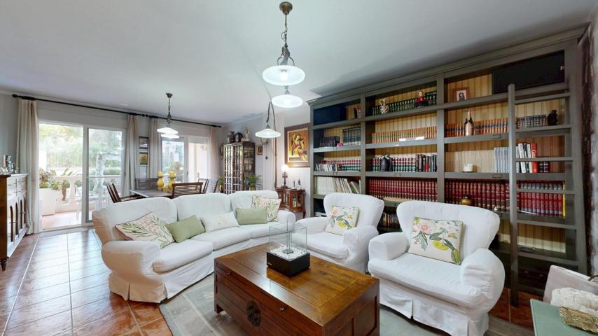 Vivienda de lujo en Navajas photo 0