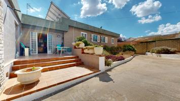 Excepcional Propiedad en Venta en El Vedat de Torrent – Espacio, Privacidad y Vistas Inmejorables photo 0