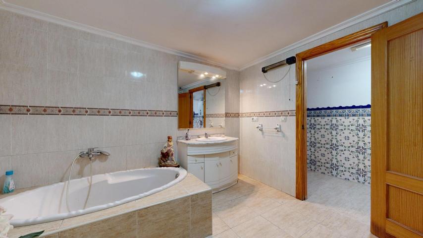 En el Raval, cullera una casa reformada y para entrar a vivir. photo 0