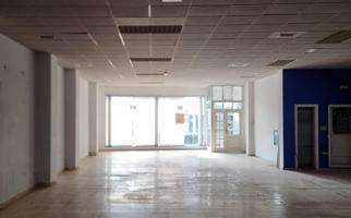 LOCAL COMERCIAL DE 600 m² EN TAVERNES DE LA VALLDIGNA photo 0