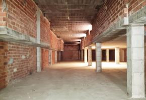 LOCAL DE MÁS DE 1.000 m² EN VILA-REAL photo 0