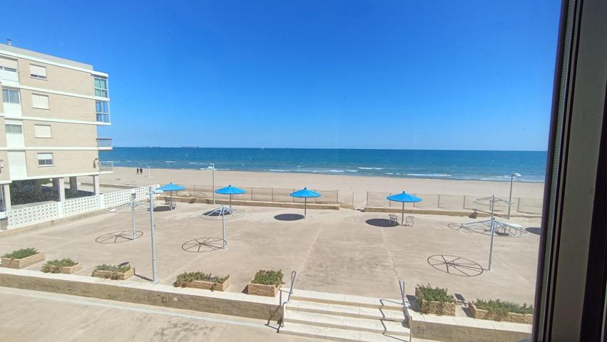 Vive frente al mar en un entorno exclusivo! photo 0
