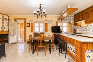 Tu hogar ideal en Monserrat: amplio, cómodo y lleno de encanto photo 0