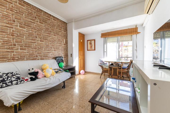 PISO EN VENTA EN ZONA L·AMISTAD EN RENTABILIDAD photo 0