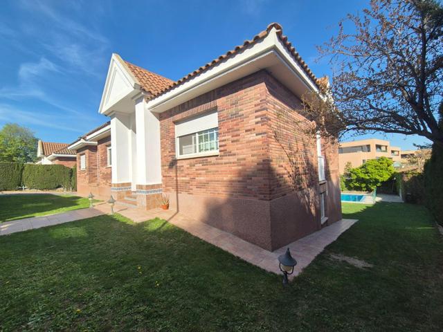 🏡 Chalet independiente de lujo con piscina y spa en Cuarte de Huerva (Zaragoza) photo 0