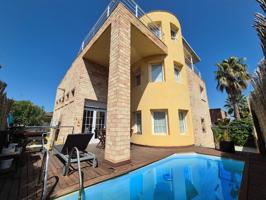 🏡 Chalet independiente con piscina y bodega de ensueño en Montecanal photo 0