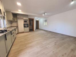 🏡 Chalet en alquiler dentro de exclusiva Masía con jardín y piscina compartida photo 0